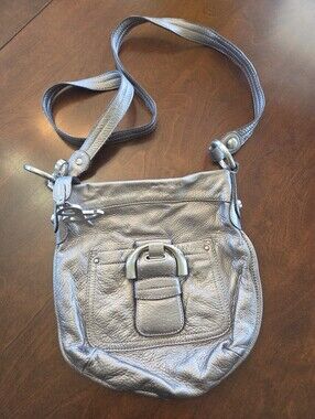 B. Makowsky Silver Leather Crossbody Bag